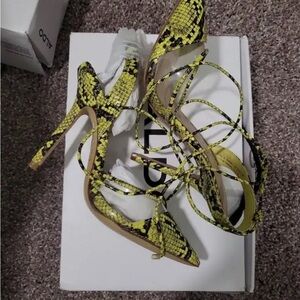 Aldo Retro 90’s Animal Snakeskin Print Clear Gladiator Strappy Sandals Heels